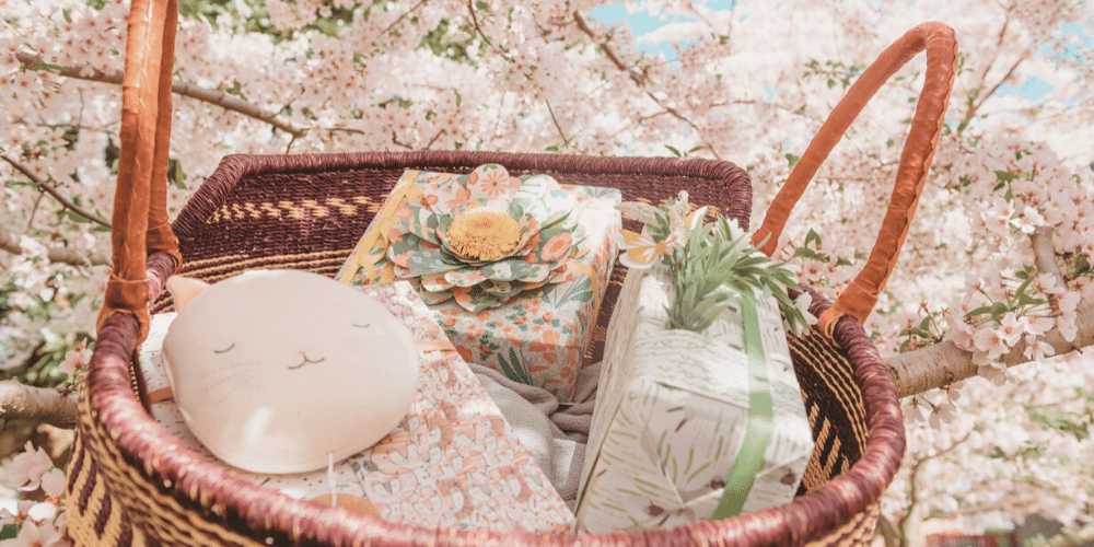 Baby shower 2024 gift wrap ideas